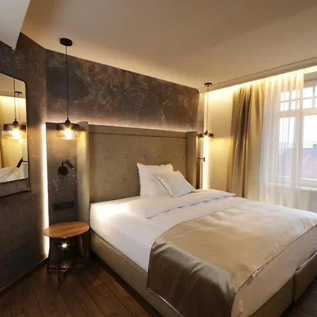 Hotel Reinhardts 3*