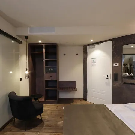 Reinhardts Hotel Buchen (Odenwald, Baden-Wurttemberg)