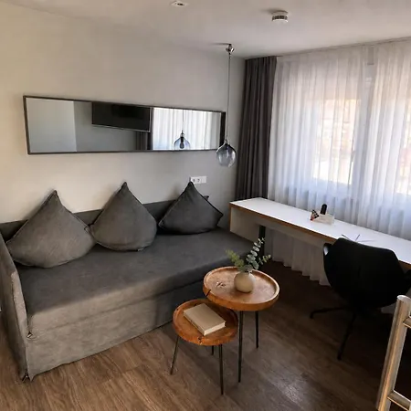 Hotel Reinhardts 3*