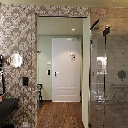 Hotel Reinhardts 3*
