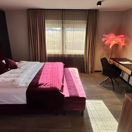 Hotel Reinhardts
