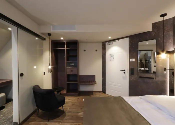 Reinhardts Hotel Buchen (Odenwald, Baden-Wurttemberg)